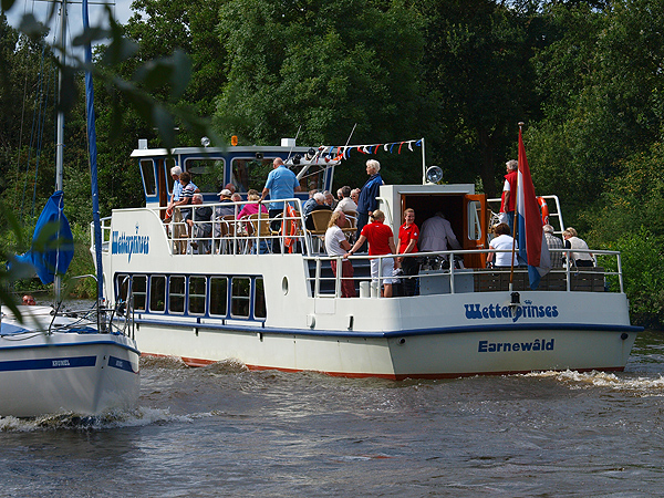 De Wetterprinses nabij Giethoorn (Drie Provinciëncruise).